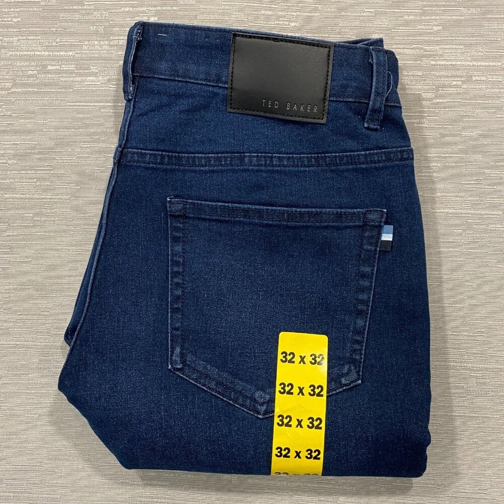 Ted Baker Jeans Mens 32 x 32 Straight Leg Regular Fit Medium Wash Denim Pants